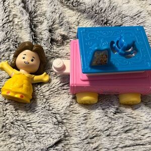 Little People Belle Parade Float